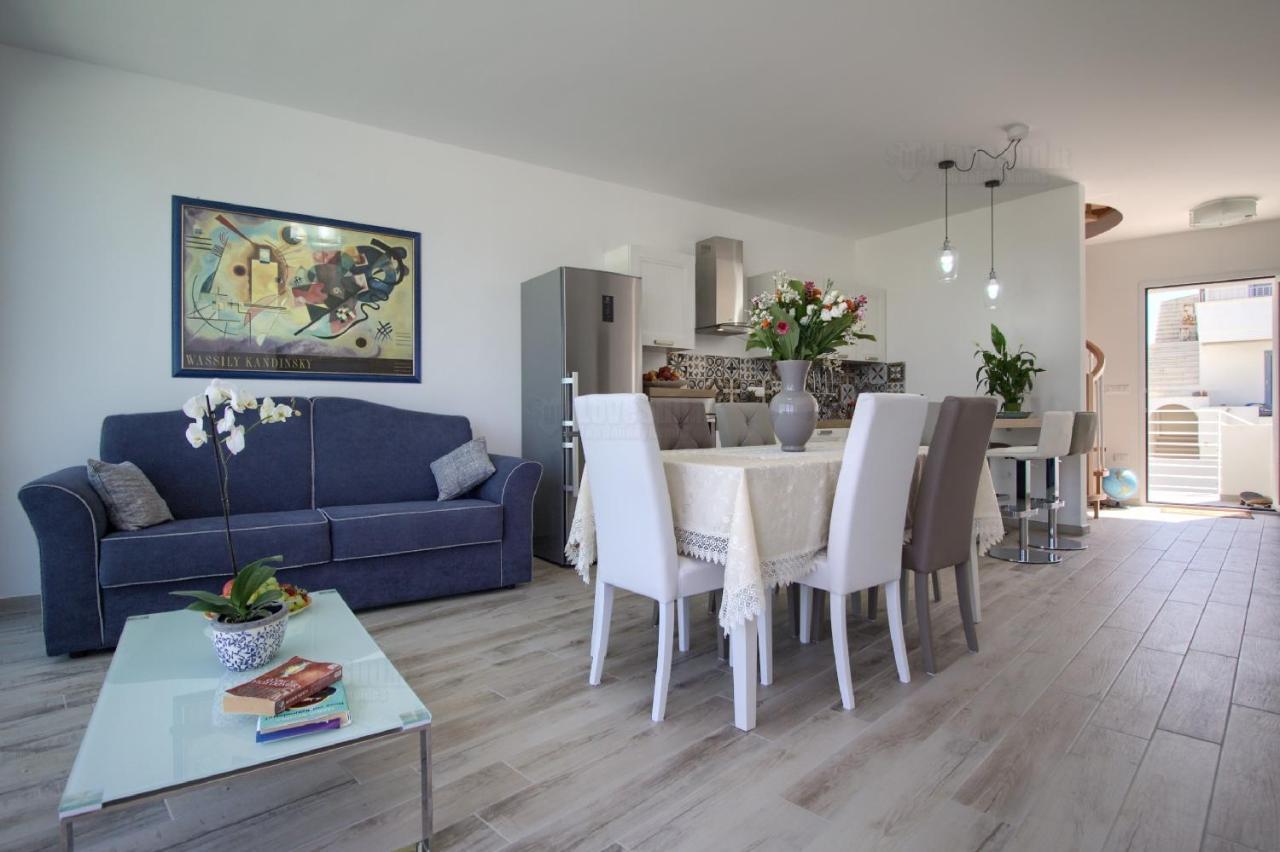 Jacuzzi Holiday Homes By Lovesud Santa Maria di Leuca Buitenkant foto
