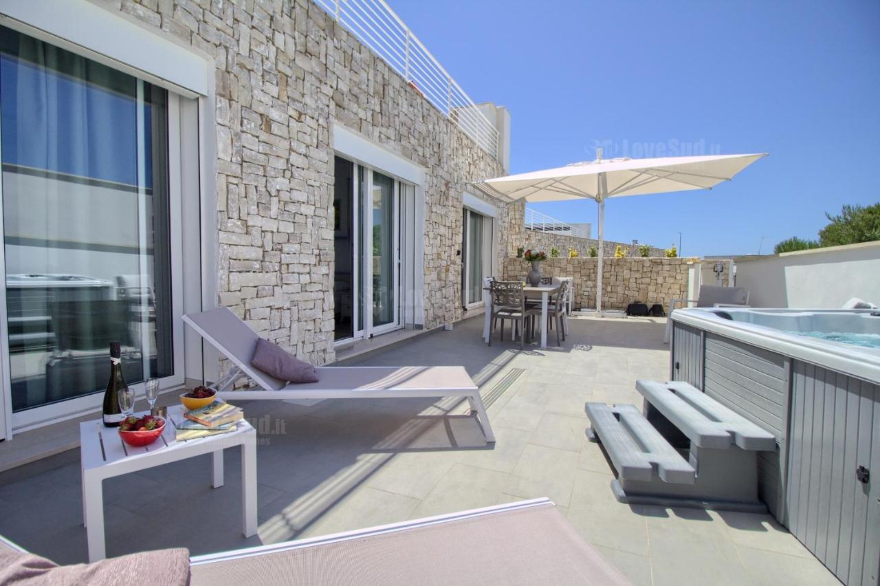 Jacuzzi Holiday Homes By Lovesud Santa Maria di Leuca Buitenkant foto