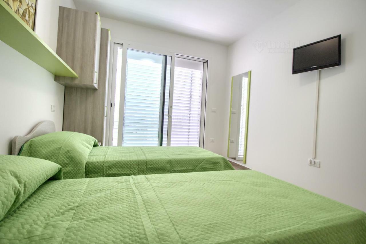 Jacuzzi Holiday Homes By Lovesud Santa Maria di Leuca Buitenkant foto