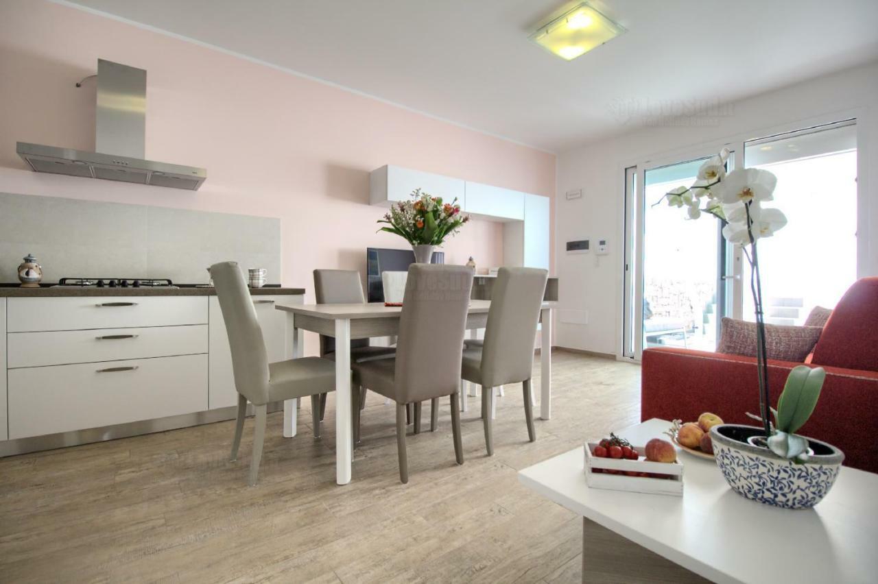 Jacuzzi Holiday Homes By Lovesud Santa Maria di Leuca Buitenkant foto