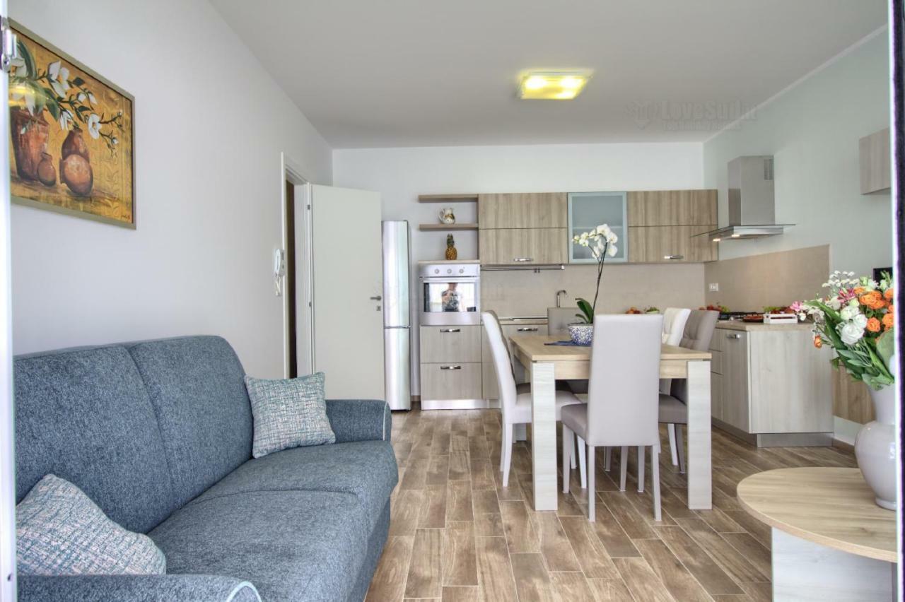 Jacuzzi Holiday Homes By Lovesud Santa Maria di Leuca Buitenkant foto