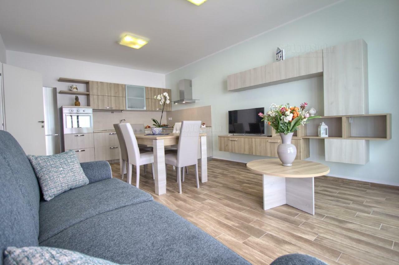 Jacuzzi Holiday Homes By Lovesud Santa Maria di Leuca Buitenkant foto